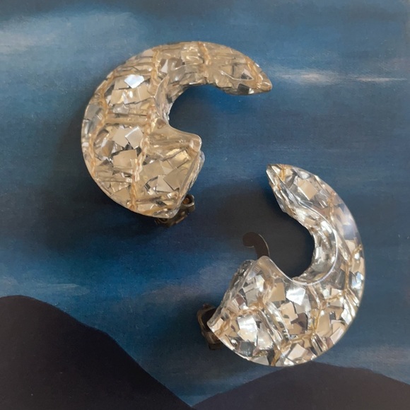 Vintage 3D Metallic Plexiglass Crescent Clip Earrings - Picture 1 of 5